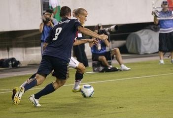 Chiến lược poker trực tuyến thông minh khi đối đầu real vs và real vs giúp kiếm tiền thật